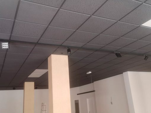 INSTALACIÓN ELÉCTRICA EN LOCAL COMERCIAL CALLE LILA EN OVIEDO