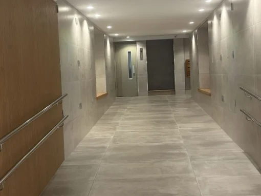 INSTALACIÓN ELÉCTRICA EN PORTAL DE COMUNIDAD DE VECINOS EN OVIEDO