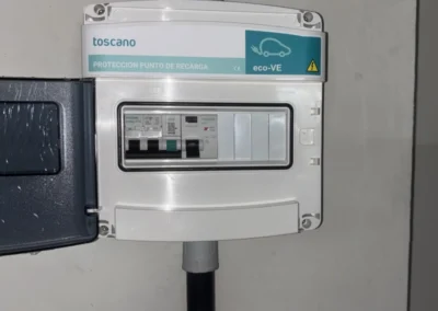 instalacion de cargador tesla para coche electrico en Mieres Asturias