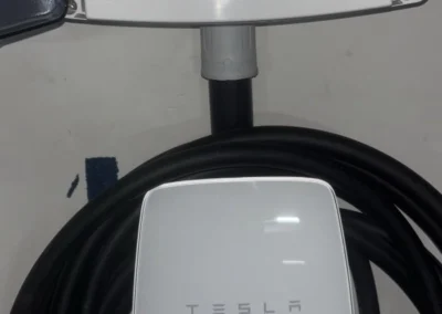 instalacion de cargador tesla para coche electrico en Mieres Asturias